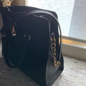 Michael Kors bag. Used only once. Looks brand new